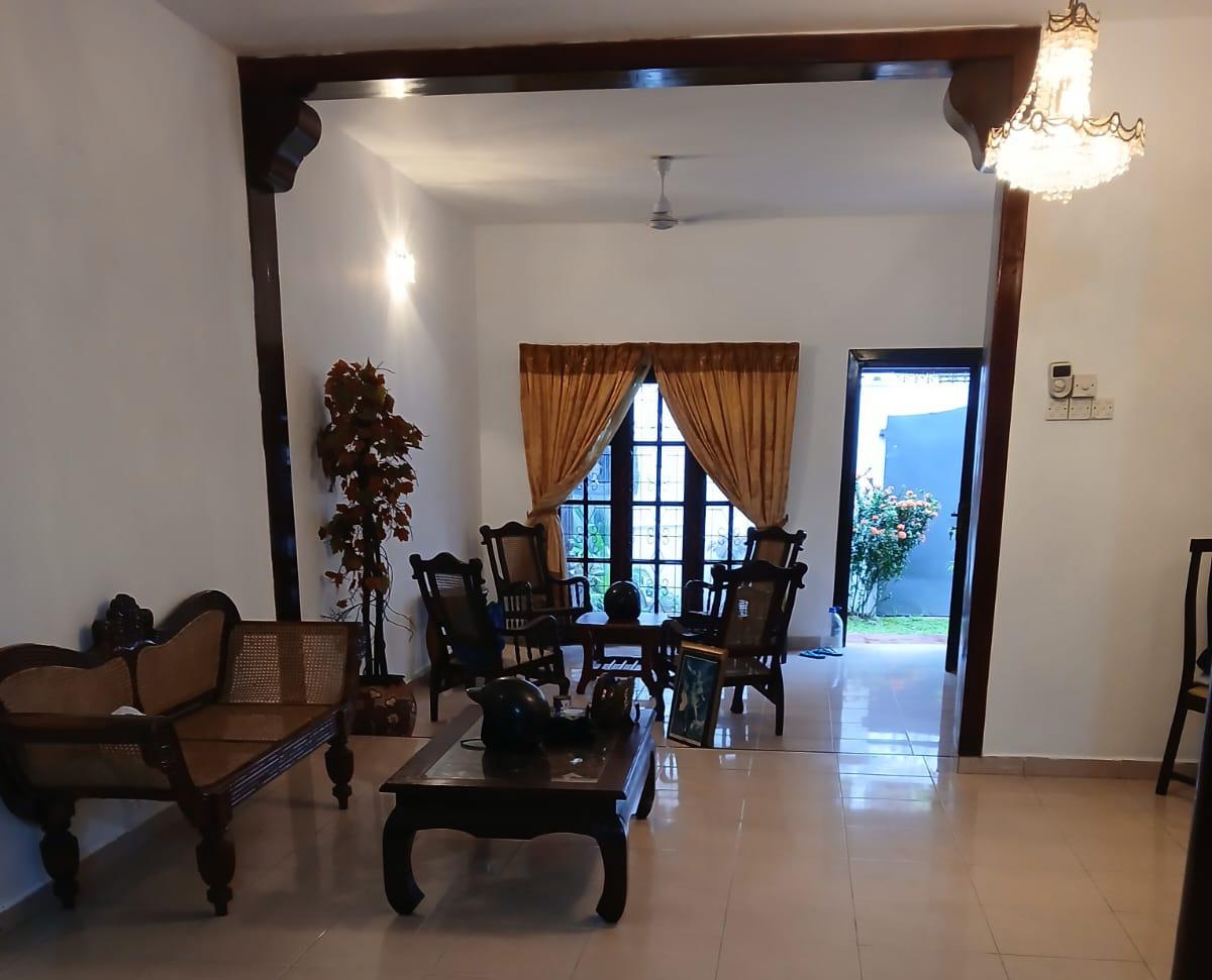 05 Bedroom House for Sale in Colombo 03 – 140 Mn