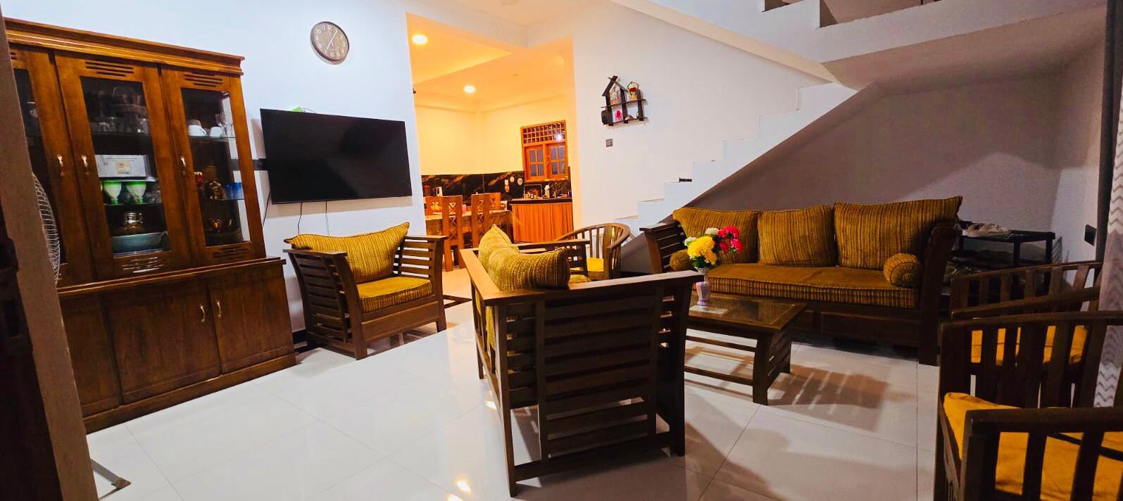 7.63P Land with 2BR House & 4-Floor Foundation in Hunupitiya, Wattala