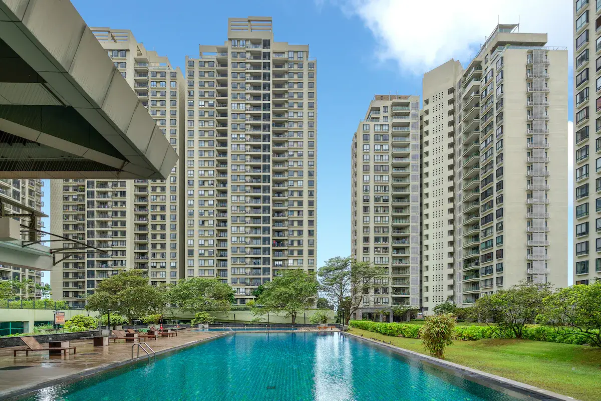 4BR Unfurnished Apartment in Peterson Tower | Lower Floor (1711 Sqft)