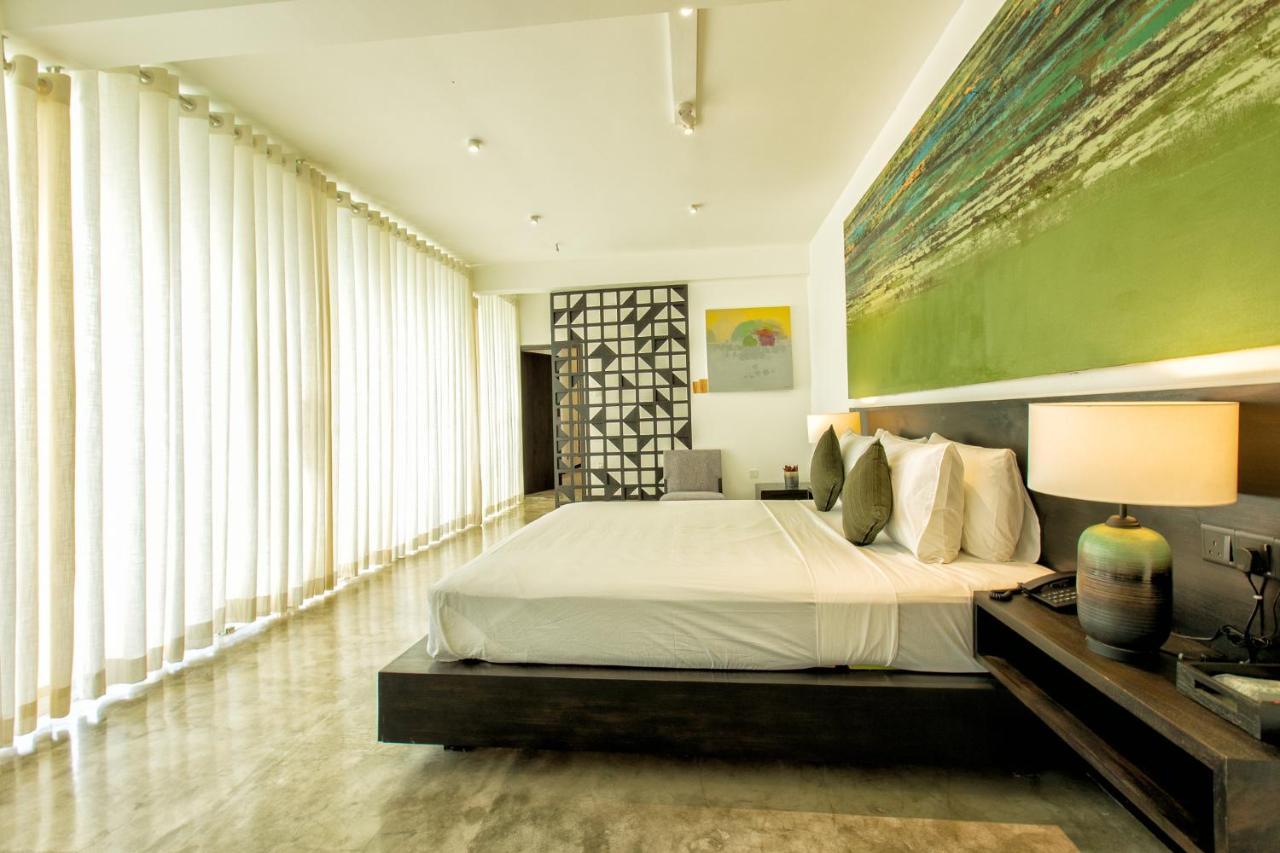 RIVERFRONT BOUTIQUE RESIDENCE FOR SALE IN SOUTHERN SRI LANKA
