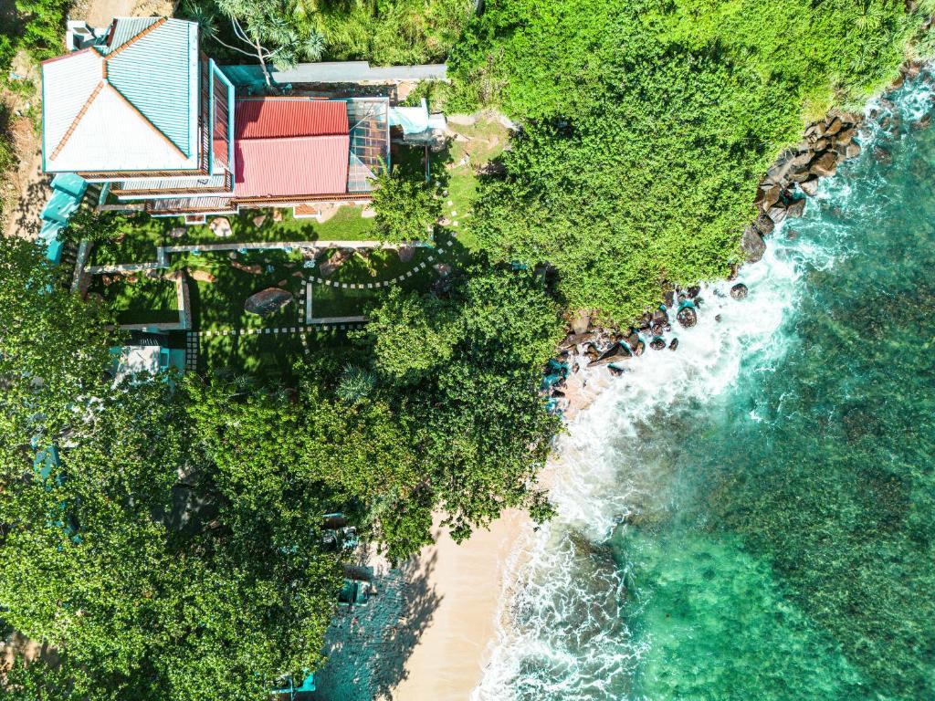 Boutique Oceanfront Villa For Sale in Southern Sri Lanka
