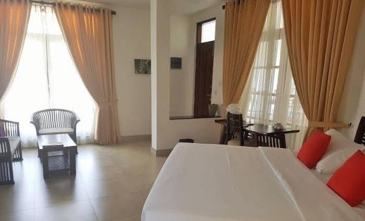 Luxury Hotel For Sale - MIRISSA