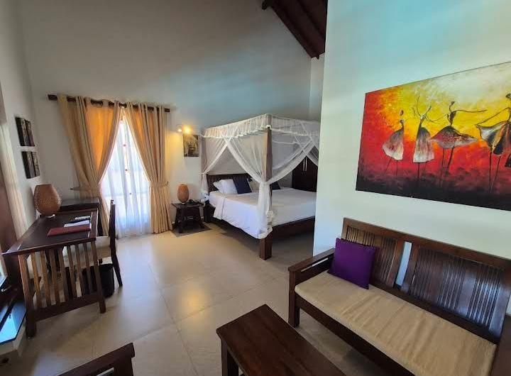 Luxury Hotel For Sale - MIRISSA