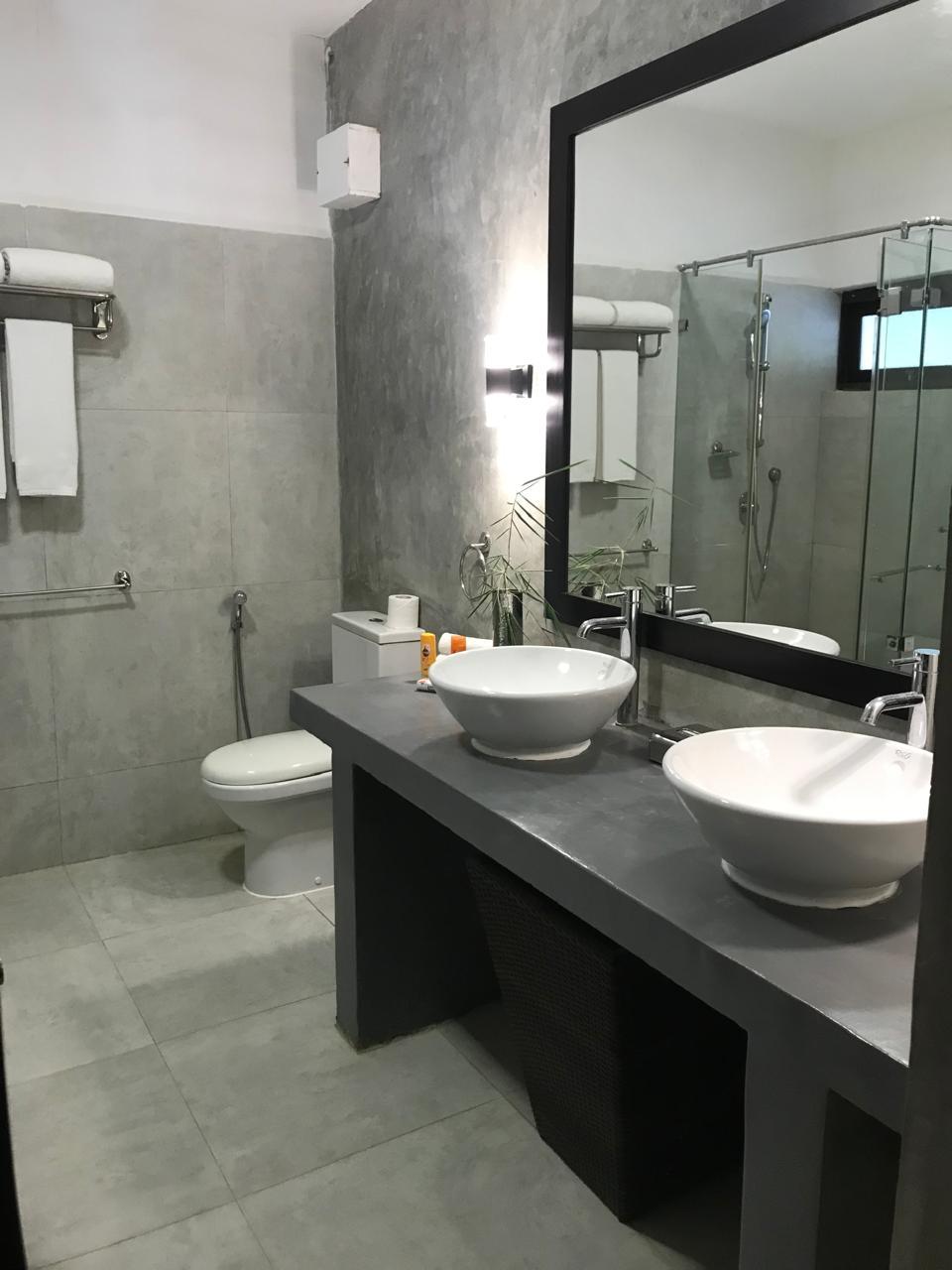 Luxury Hotel For Sale - MIRISSA