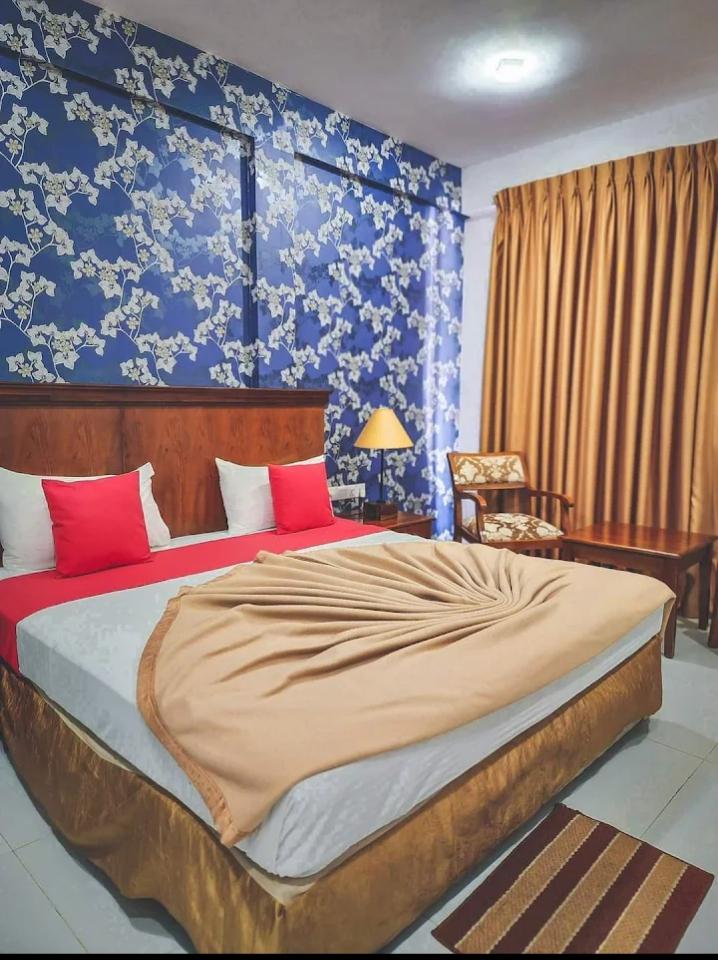 Hotel For Sale - Kalutara