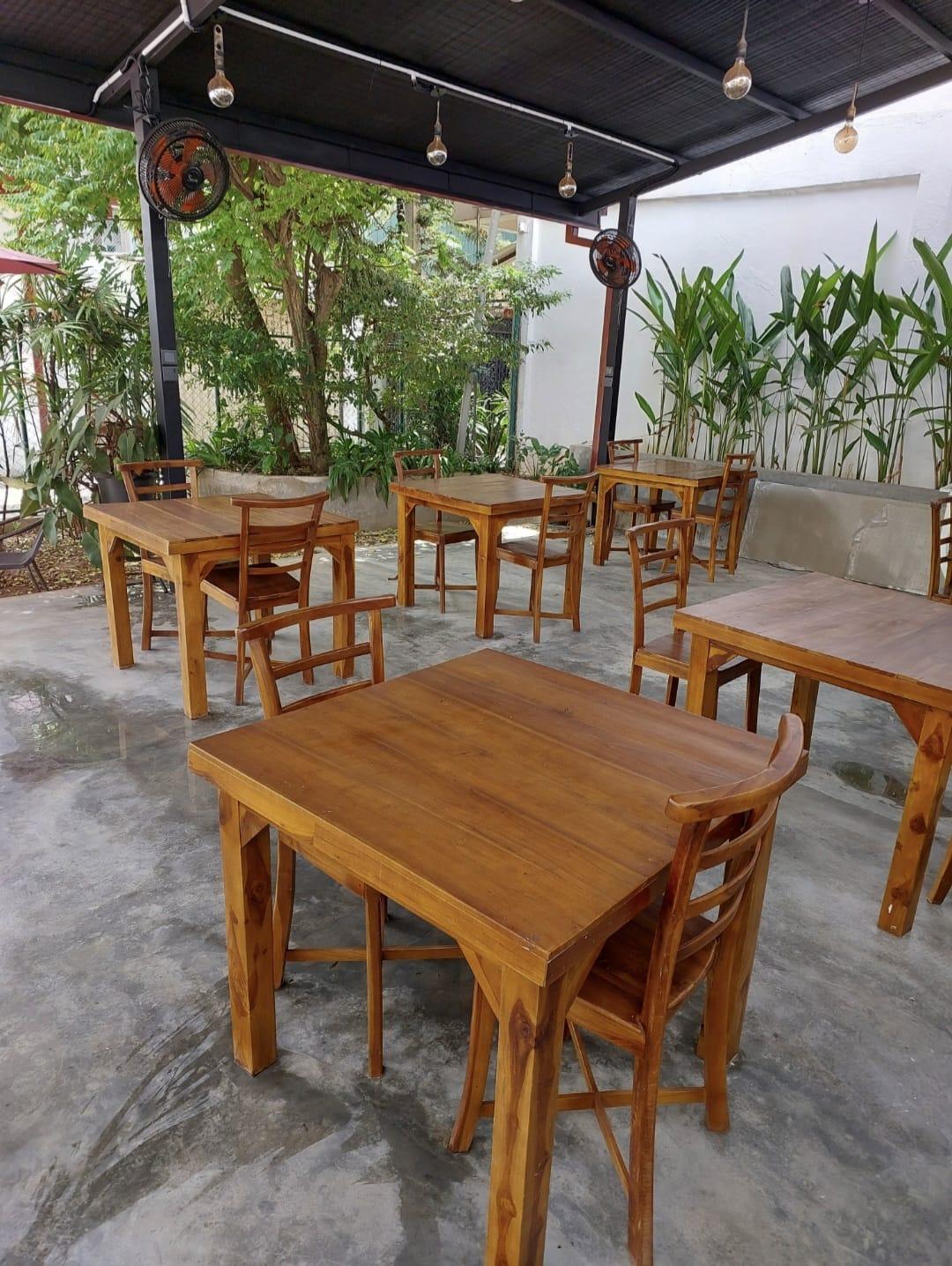 1500 Sqft Garden Café/Restaurant Space for Rent in Kalubowila