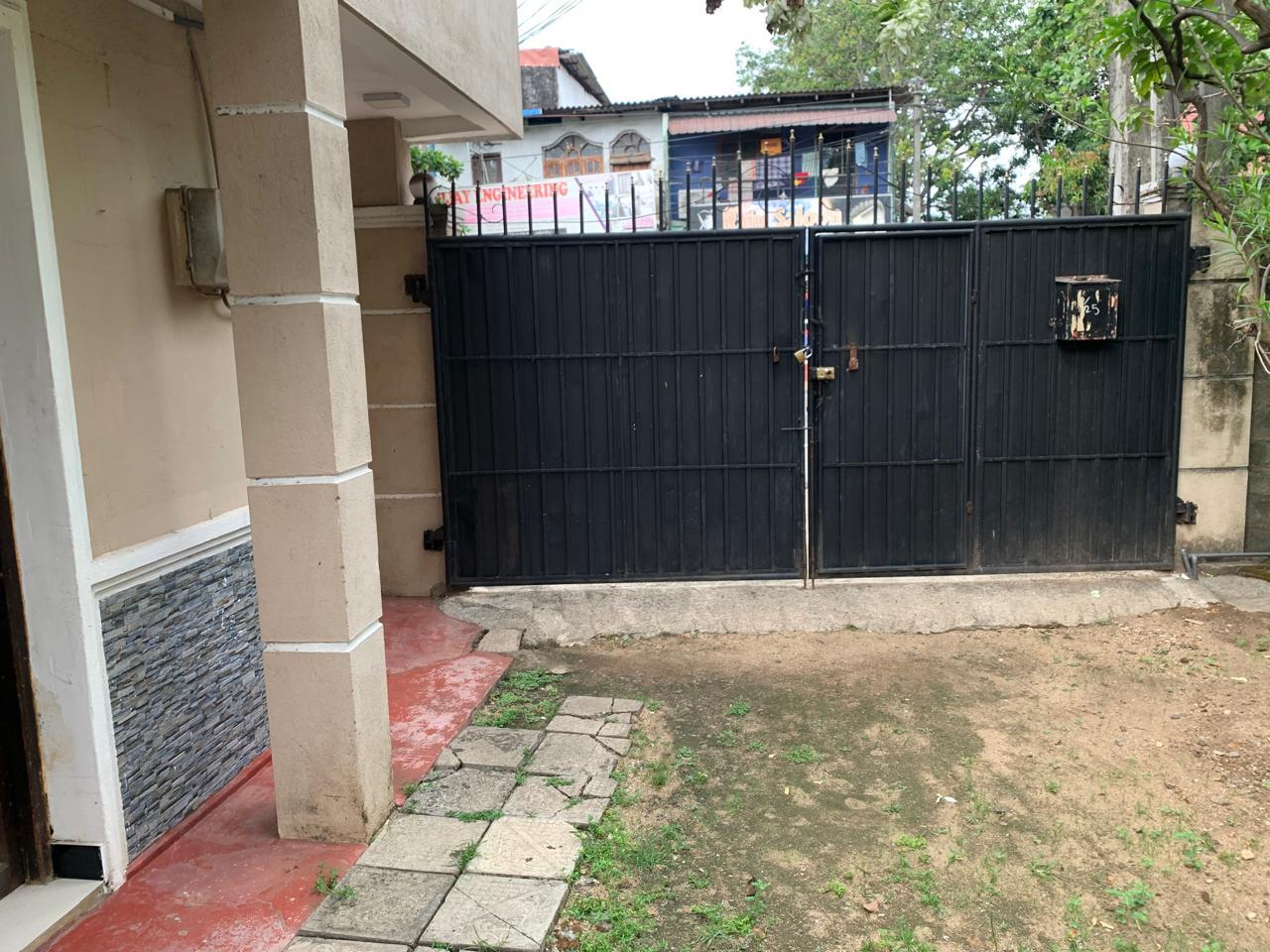 House with Annex for Sale - 15 Perches - 5 Bedrooms - 75 Mn