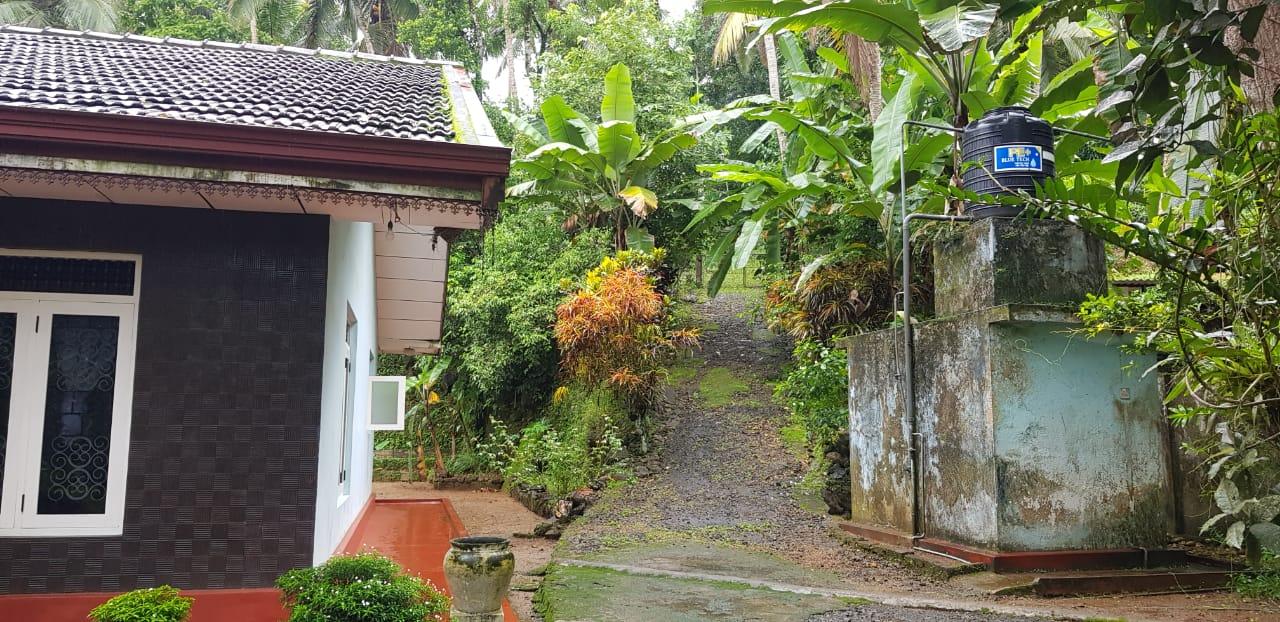 House with Land for Sale – Kahawatta  - 135 Perches - 26.5 Mn