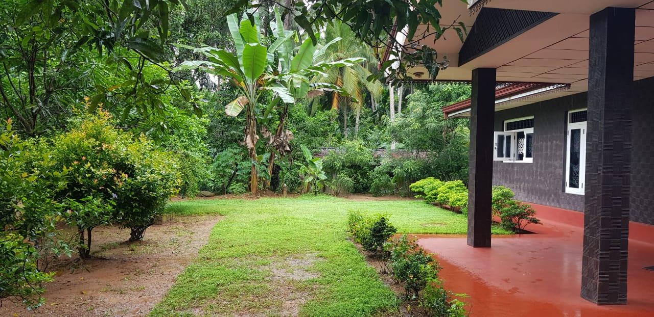 House with Land for Sale – Kahawatta  - 135 Perches - 26.5 Mn