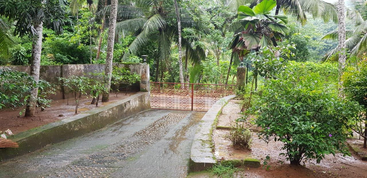 House with Land for Sale – Kahawatta  - 135 Perches - 26.5 Mn