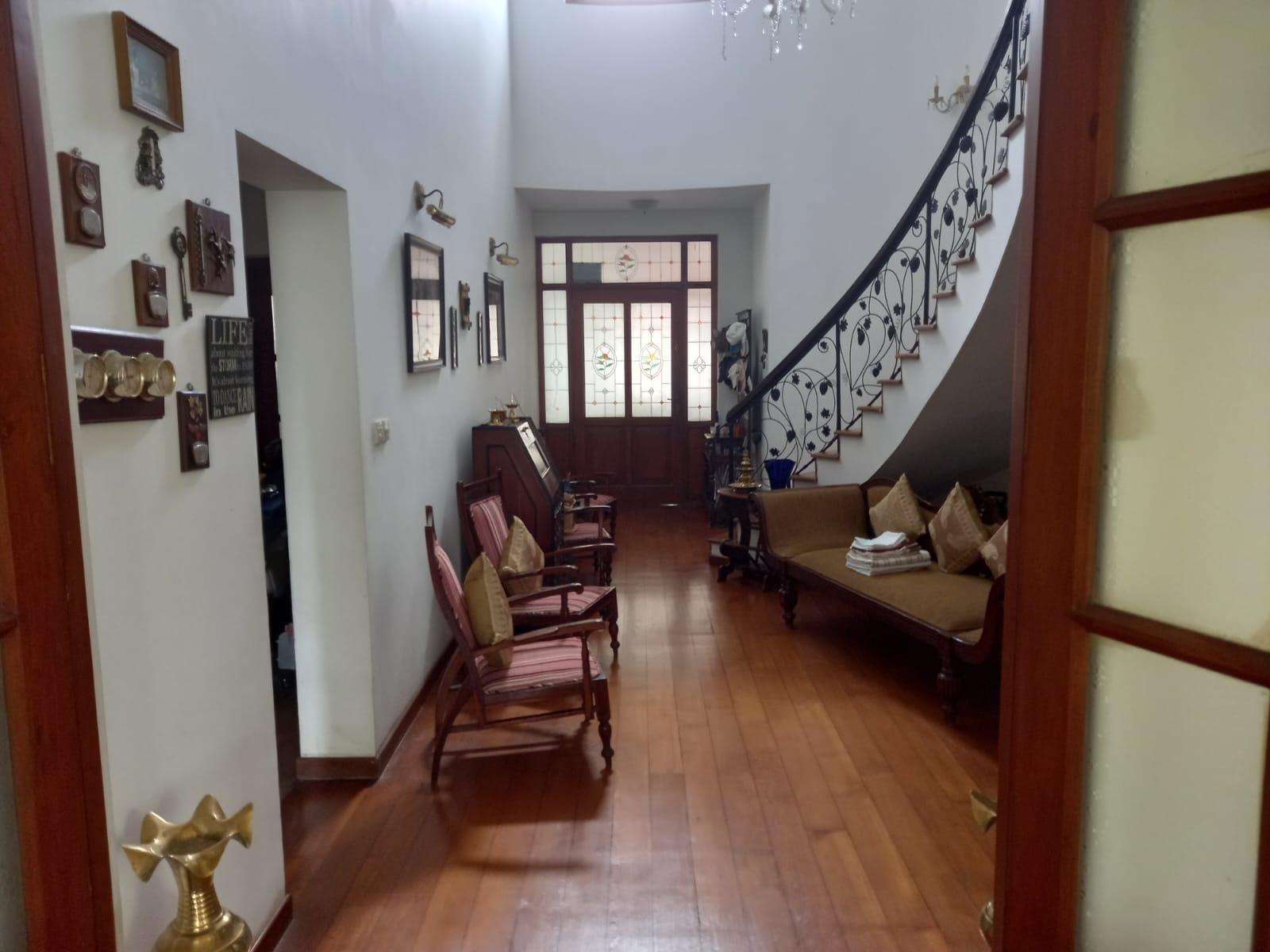 4500 Sqft 4BR House with Solar Power in Pelawatte (22 Perches)