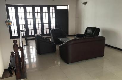 06 Bedroom Unfurnished House for Sale - Colombo 07