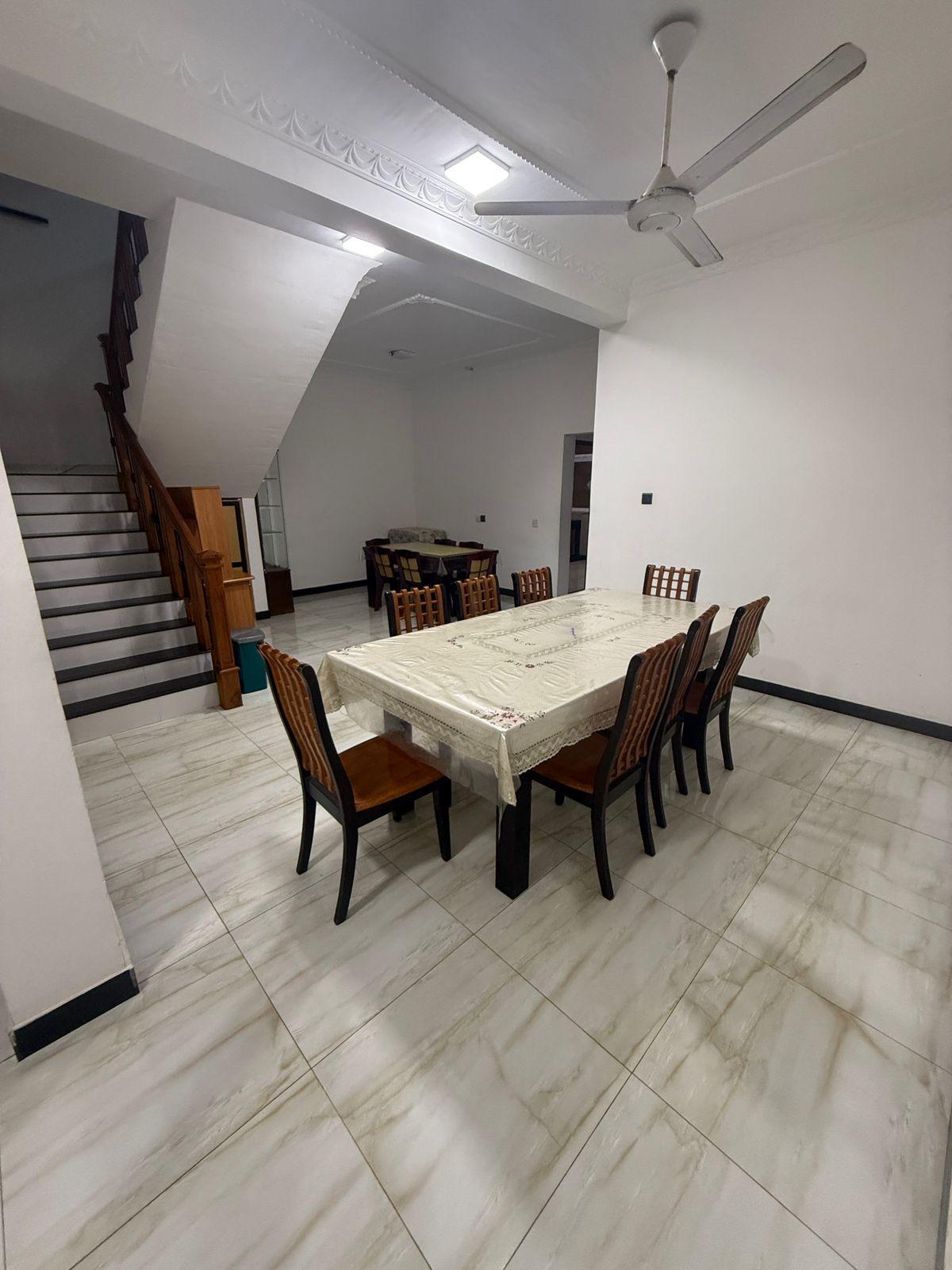 5 BR House with Commercial Value for Sale in Colombo 04 | Sea side*