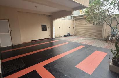 5 BR House with Commercial Value for Sale in Colombo 04 | Sea side*