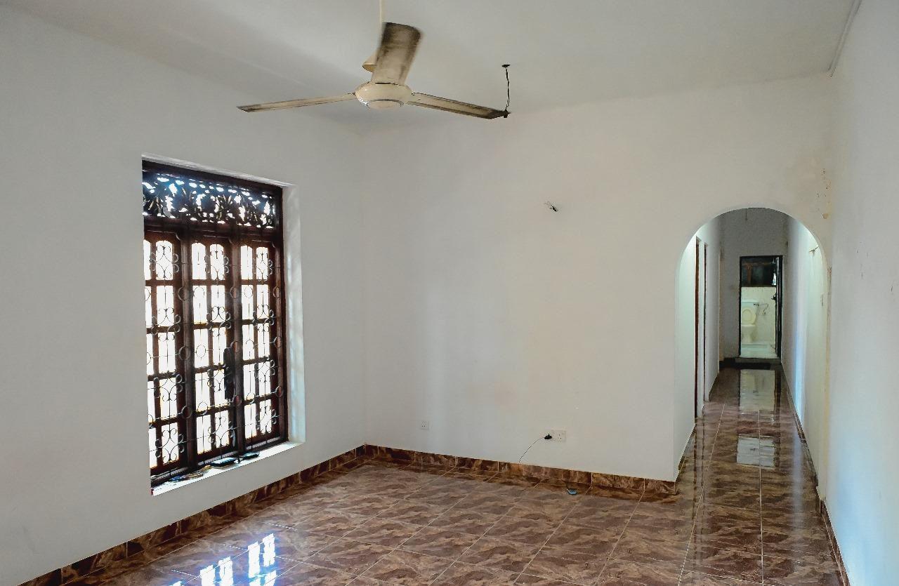 Storey Building with Sea View – Mount Lavinia (Galle Road)* 🌊