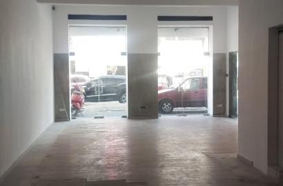 Galle Road Facing Shop Rent - Bambalapitiya Monthly 400k