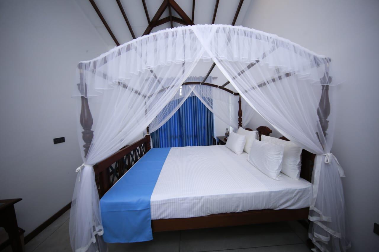 Luxury Hotel for Sale – Mirissa, Sri Lanka - 18 Rooms - 750Mn