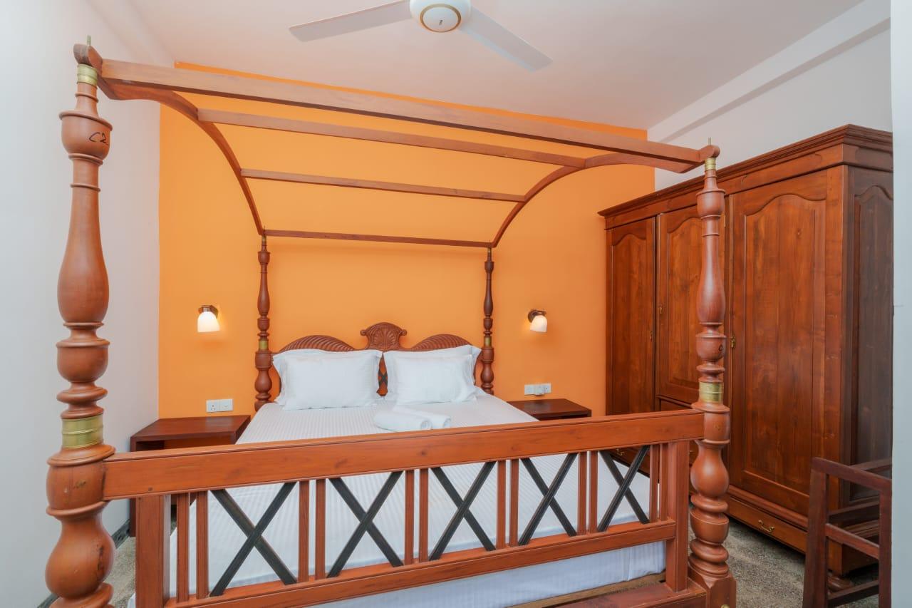Luxury Hotel Villa for Sale – Kalutara - 10 Rooms - 165 Mn