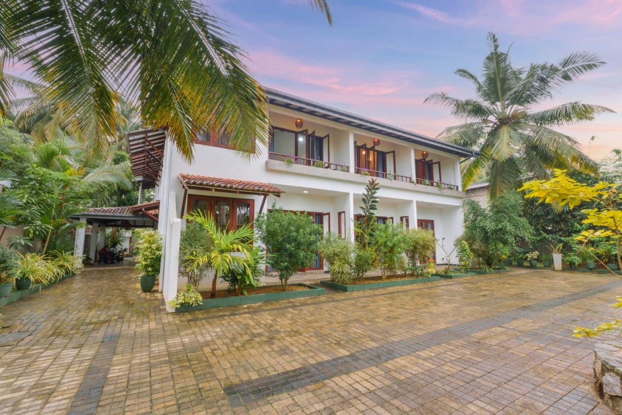 Luxury Hotel Villa for Sale – Kalutara - 10 Rooms - 165 Mn