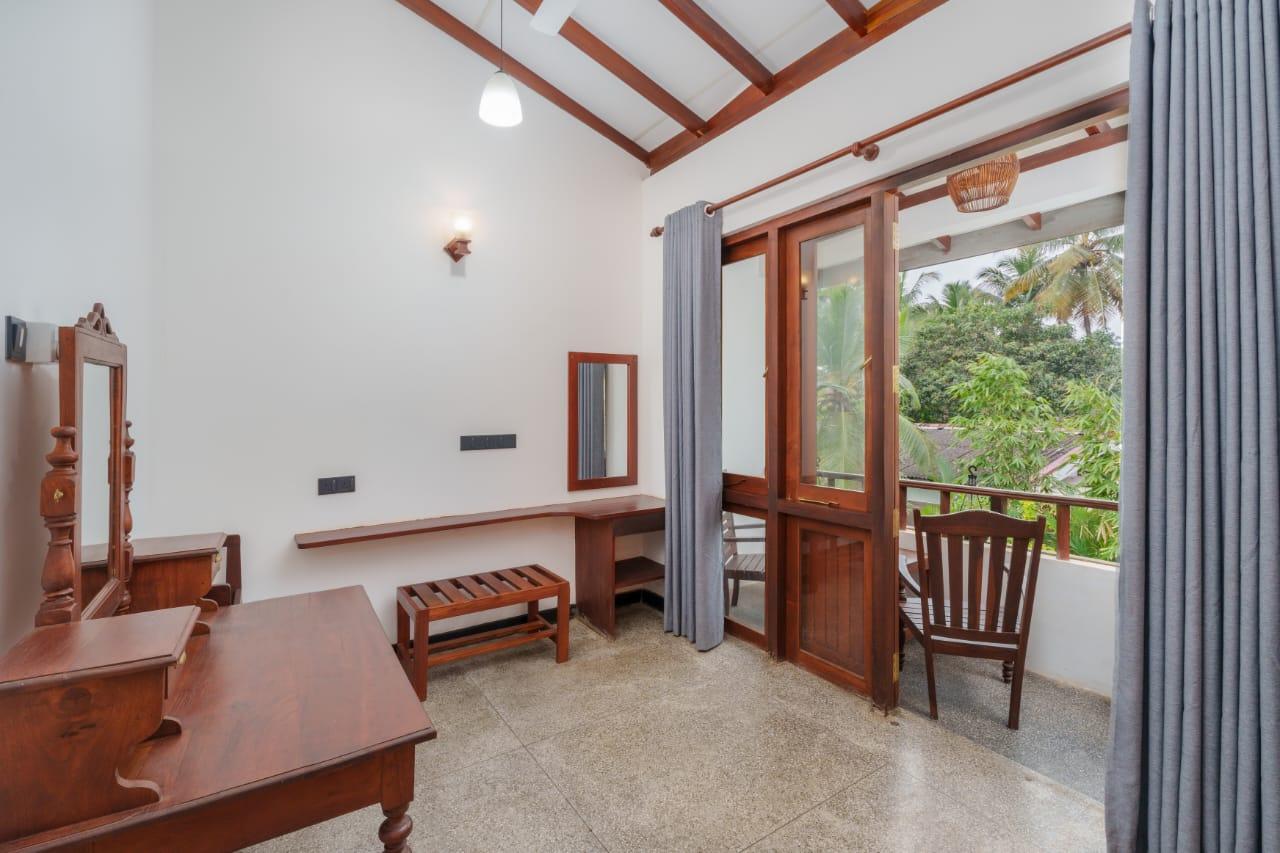 Luxury Hotel Villa for Sale – Kalutara - 10 Rooms - 165 Mn