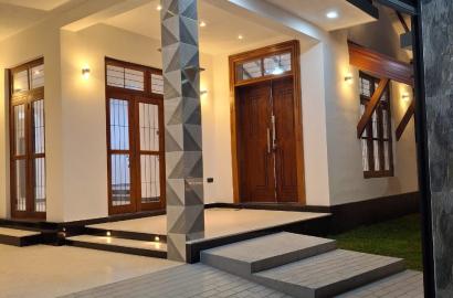 Luxury House for Sale in Negombo - 12.5 Perches - 36.5Mn