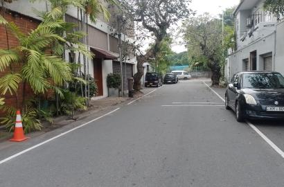 Prime Commercial-Ready House for Sale in Colombo 5 – Park Avenue