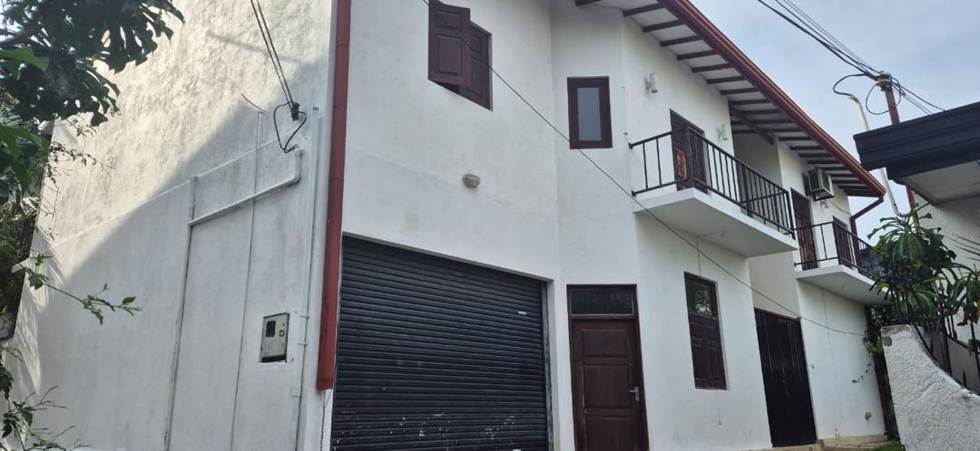 Spacious 4BR Two-Storey House for Sale in Dehiwela – Parakrama Road