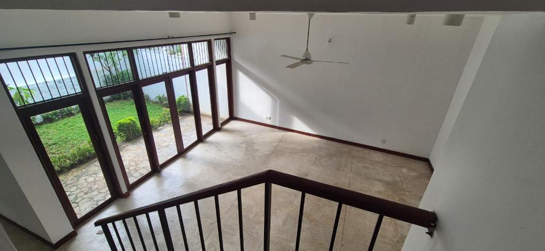 Spacious 4BR Two-Storey House for Sale in Dehiwela – Parakrama Road