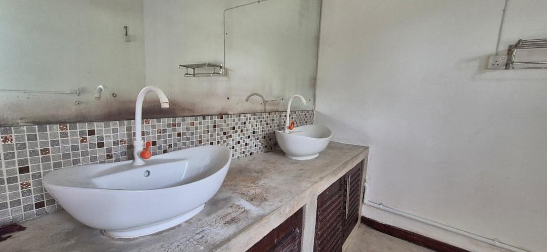 Spacious 4BR Two-Storey House for Sale in Dehiwela – Parakrama Road