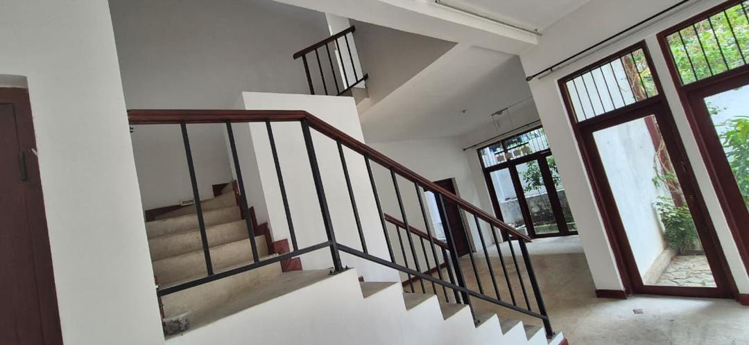 Spacious 4BR Two-Storey House for Sale in Dehiwela – Parakrama Road