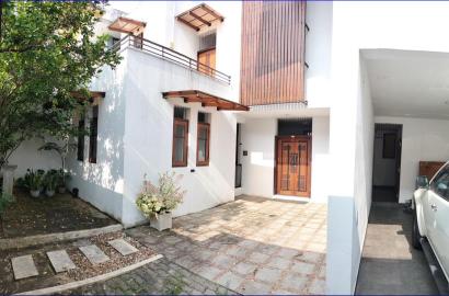 05 Bedrooms House for Rent in Battaramulla