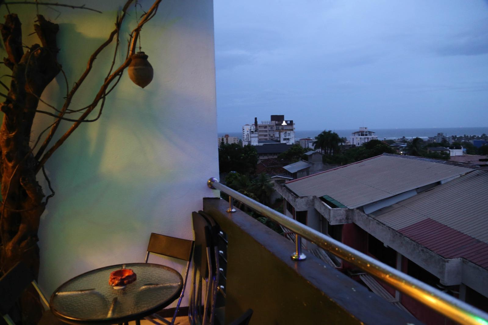 Dehiwala Luxury Apartment for  Sale