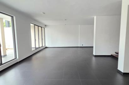 Commercial Property for Rent in Kynsey Road, Colombo 8